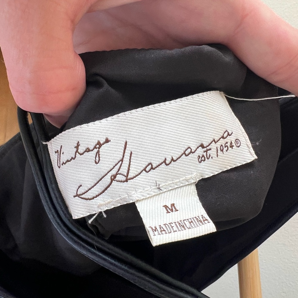 Vintage Havana Black Garment